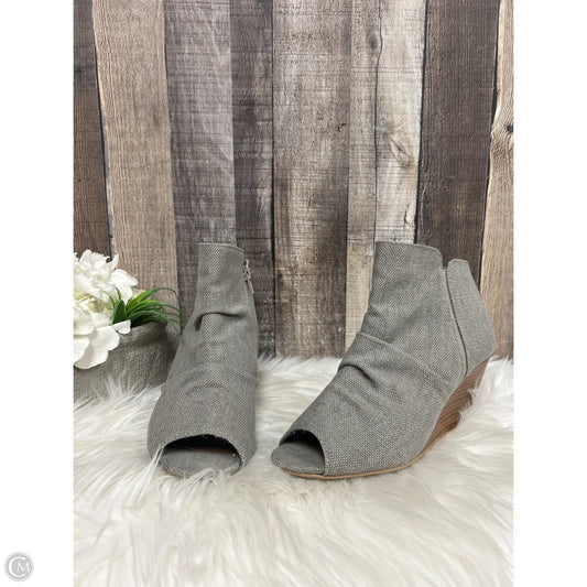 Boots Ankle Heels By City Classified In Grey, Size: 7