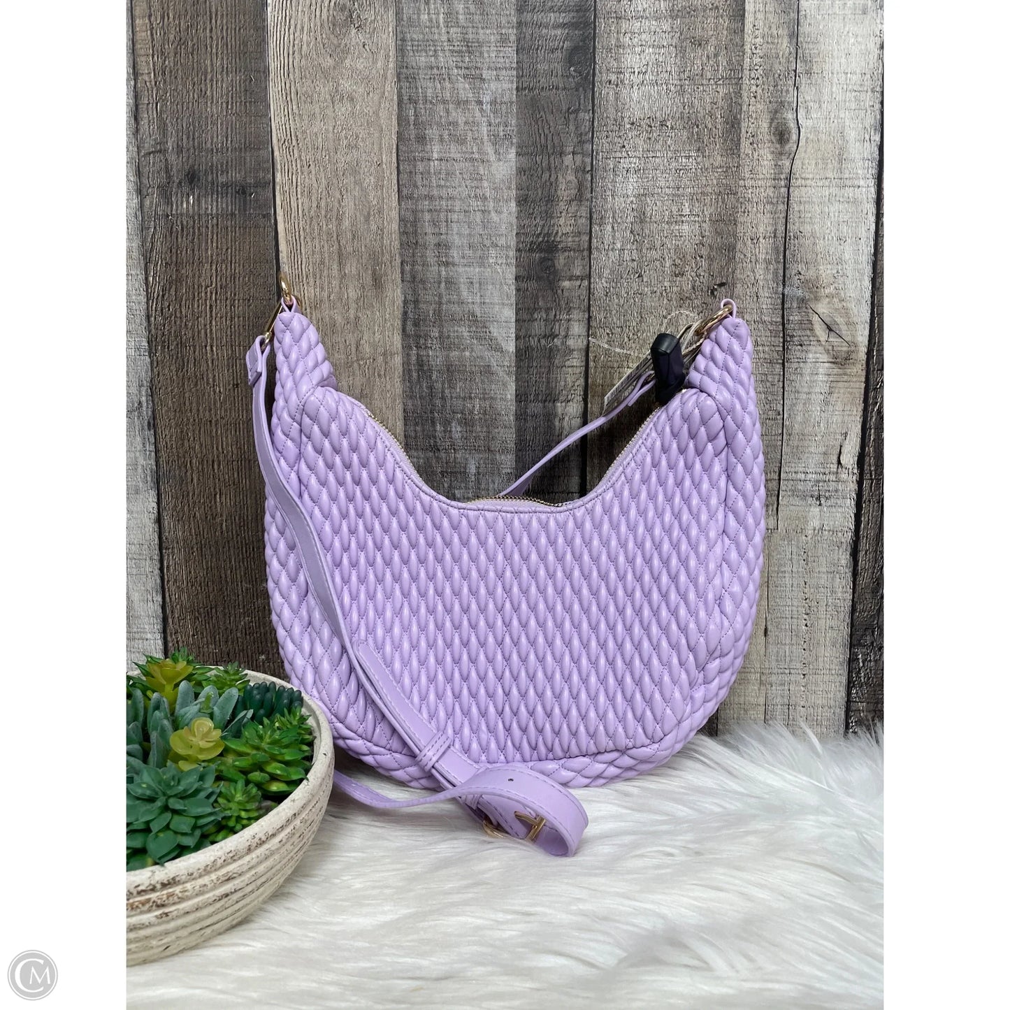 Crossbody By Urban Expressions, Size: Medium