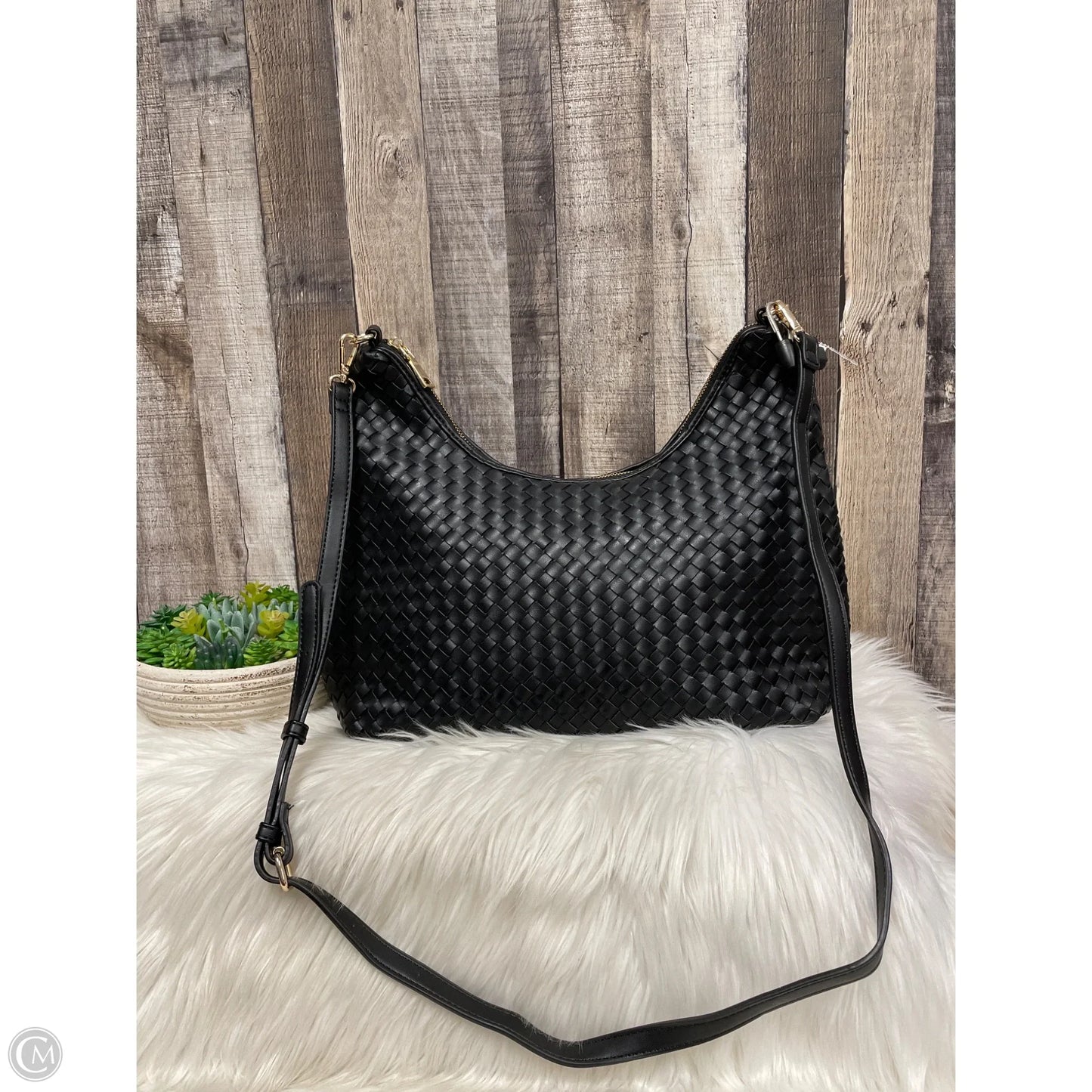 Crossbody By Urban Expressions, Size: Large