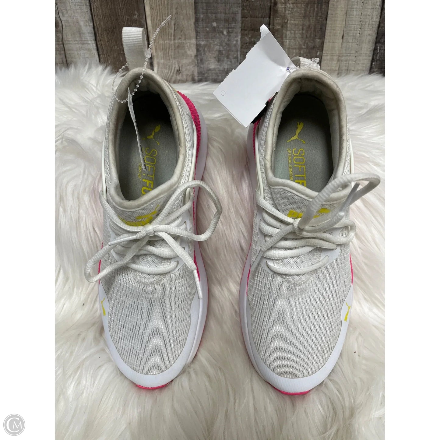Shoes Athletic By Puma In White, Size: 7.5