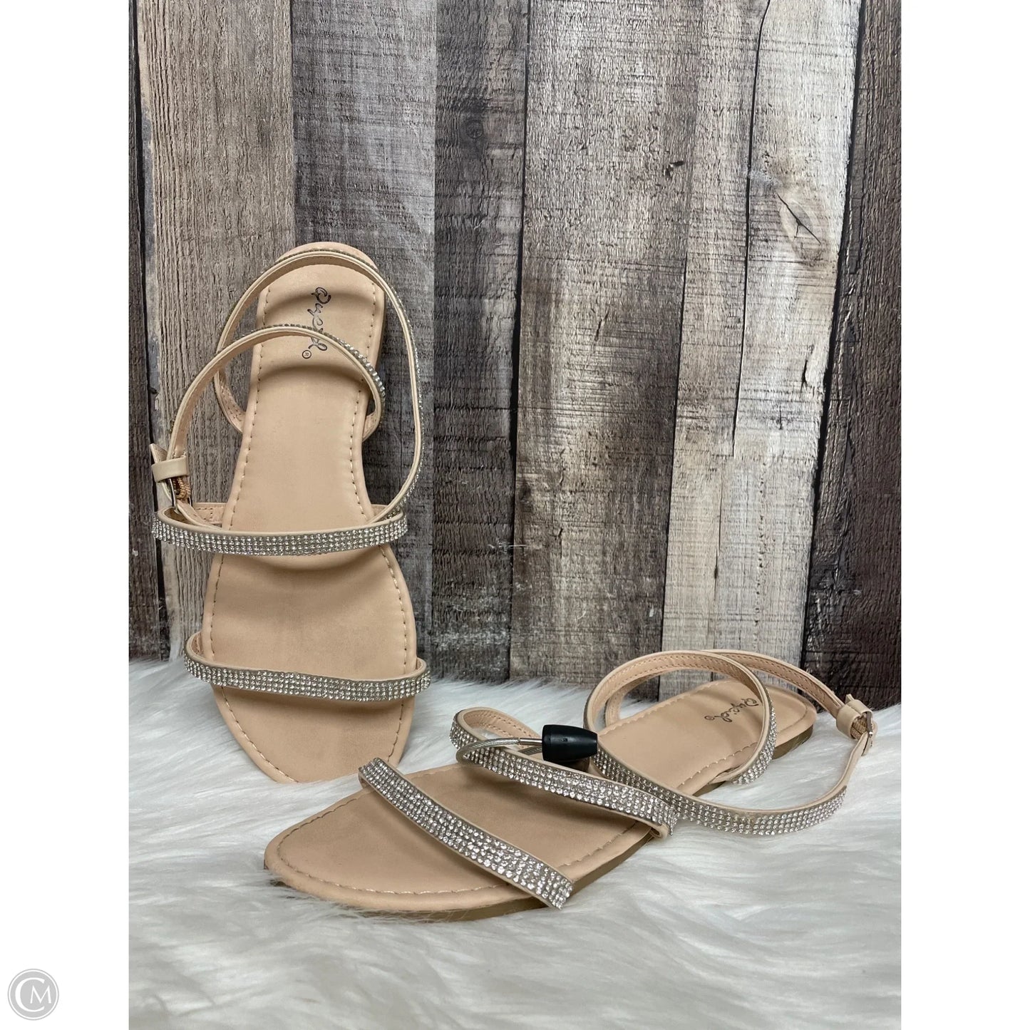 Sandals Flats By Qupid In Silver, Size: 10