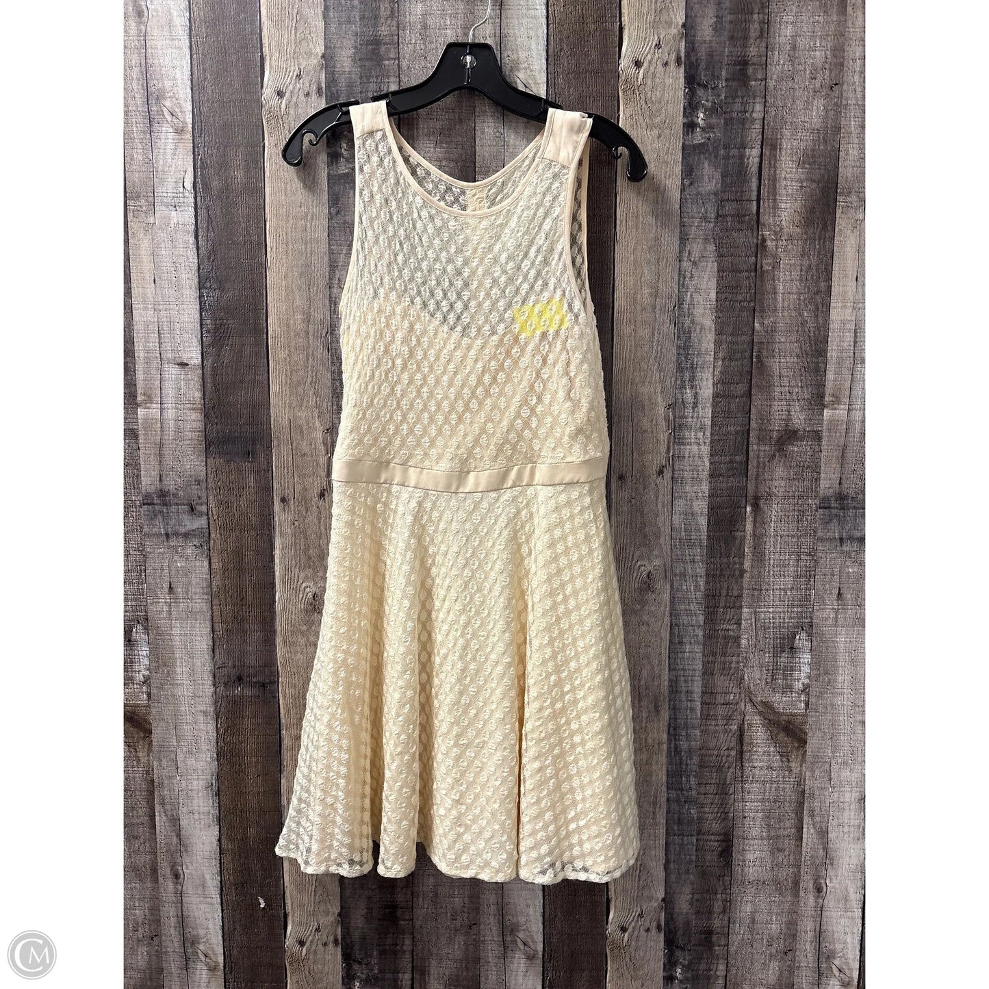 Dress Casual Short By Cme In Cream, Size: L