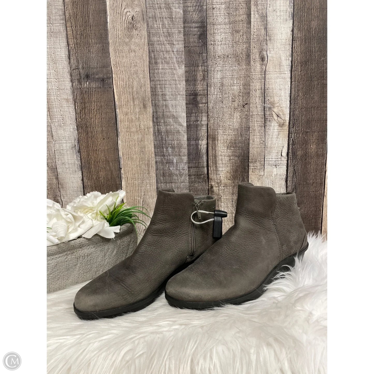Boots Ankle Heels By Ecco In Grey, Size: 7