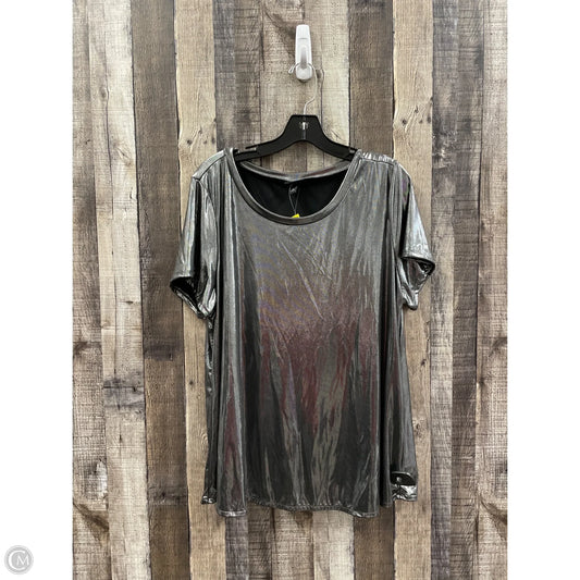 Top Short Sleeve By Torrid In Silver, Size: 2x
