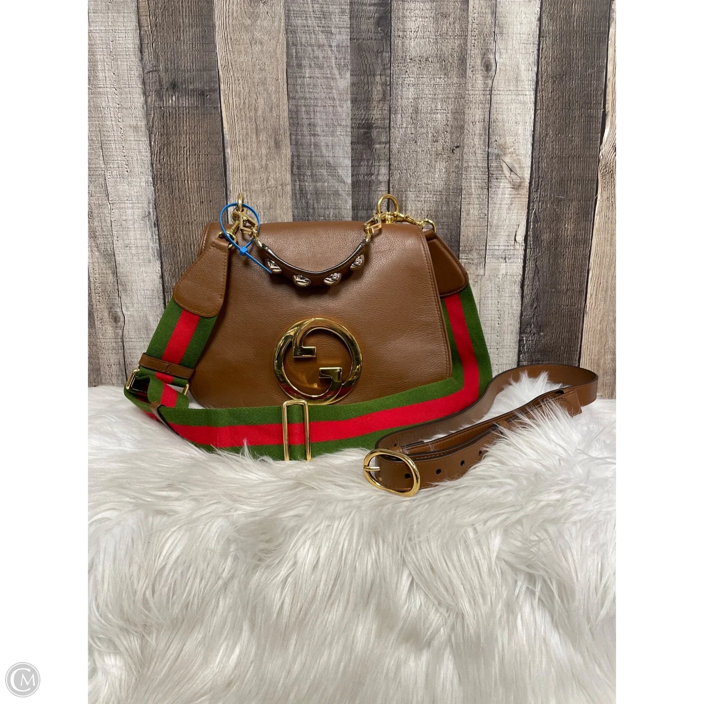 Crossbody Luxury Designer By Gucci, Size: Medium