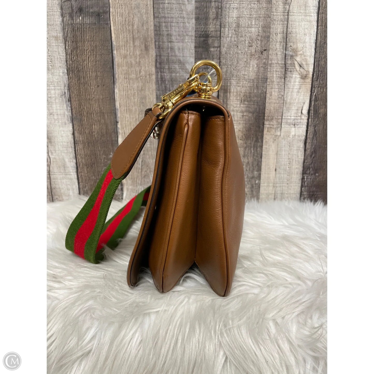 Crossbody Luxury Designer By Gucci, Size: Medium