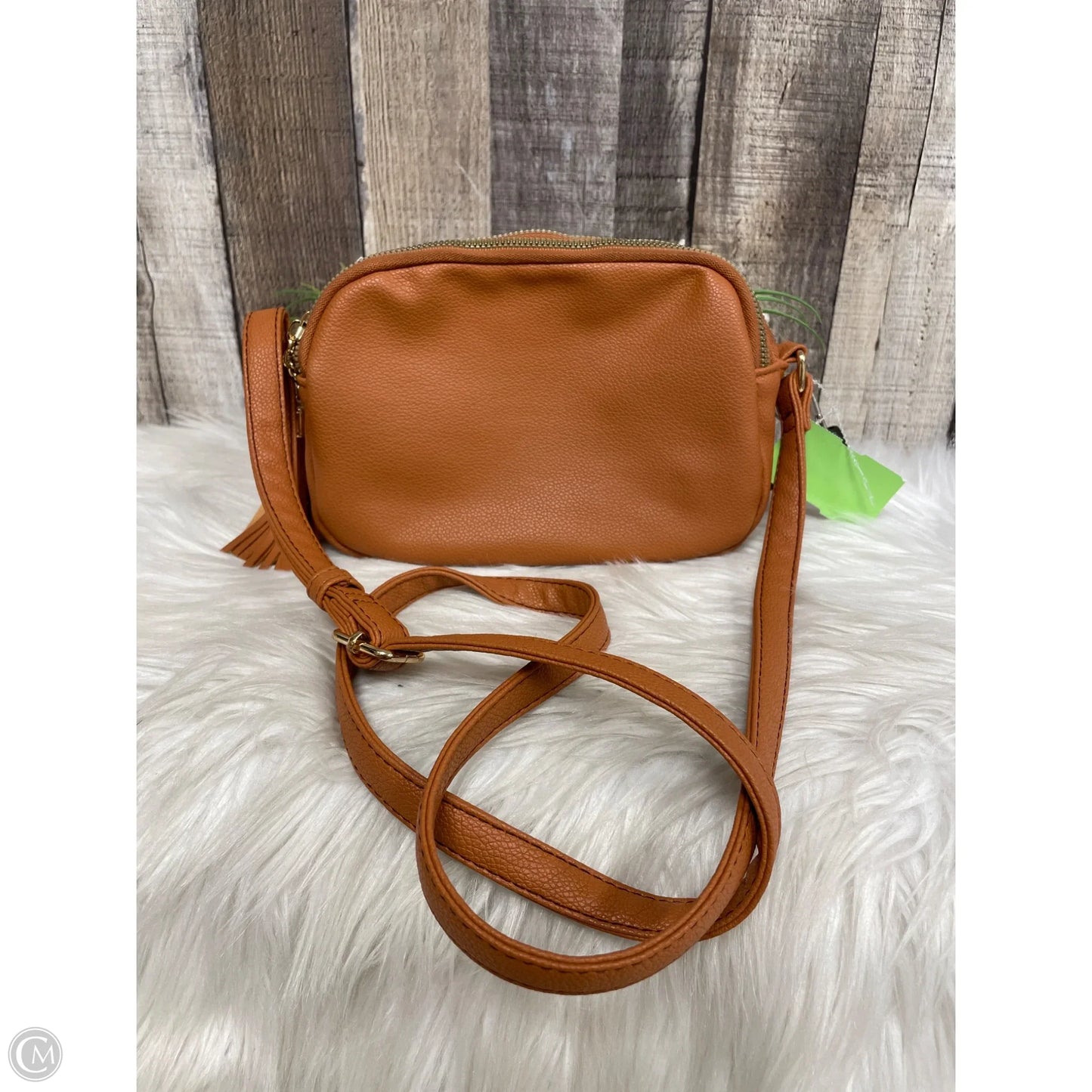 Crossbody By Cmf, Size: Small