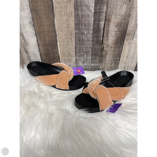 Sandals Luxury Designer By Chloe In Peach, Size: 11