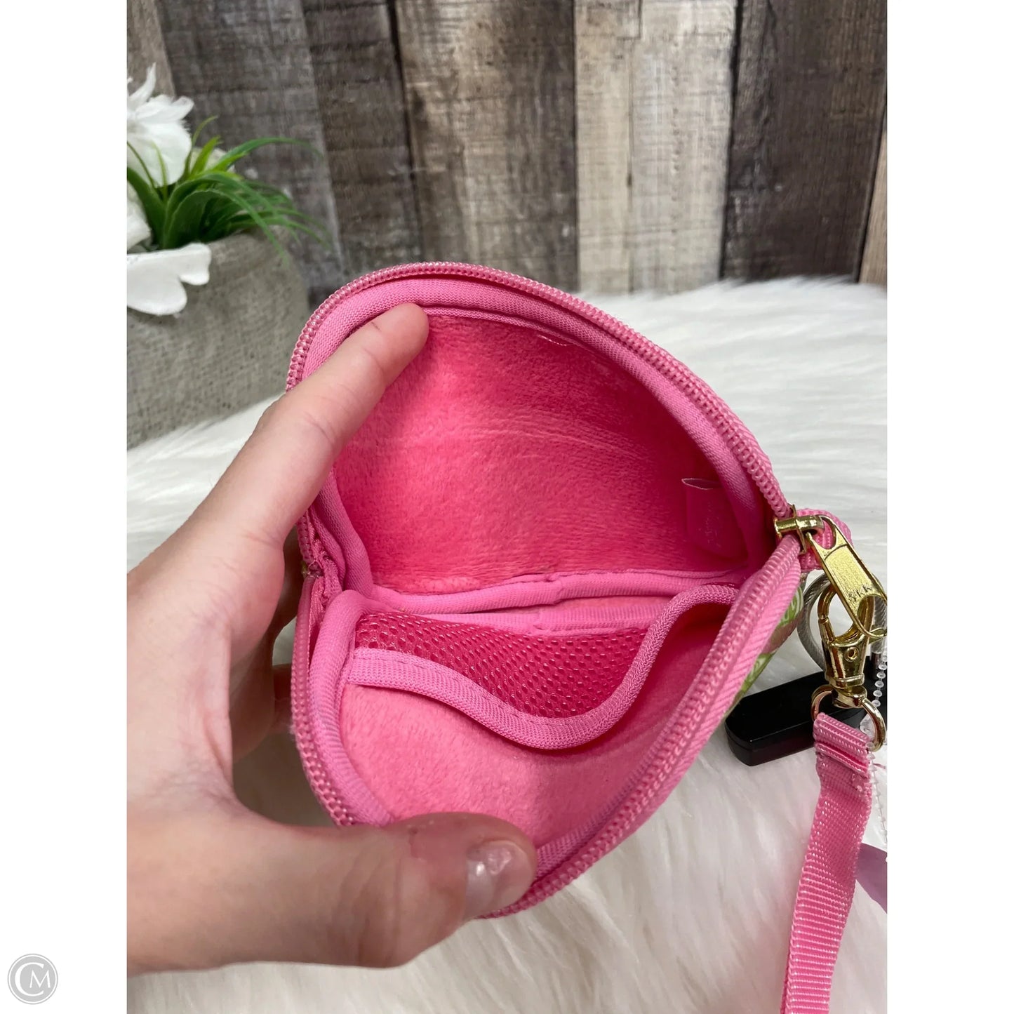 Coin Purse Designer By Lilly Pulitzer, Size: Small