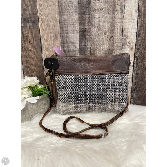 Clutch By Myra, Size: Large