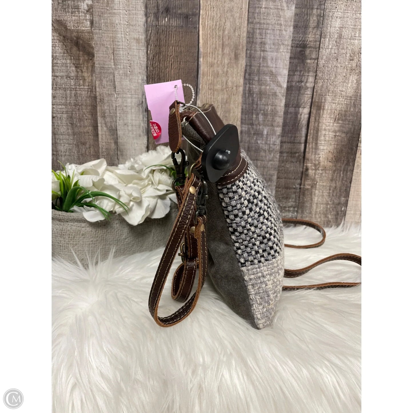 Clutch By Myra, Size: Large