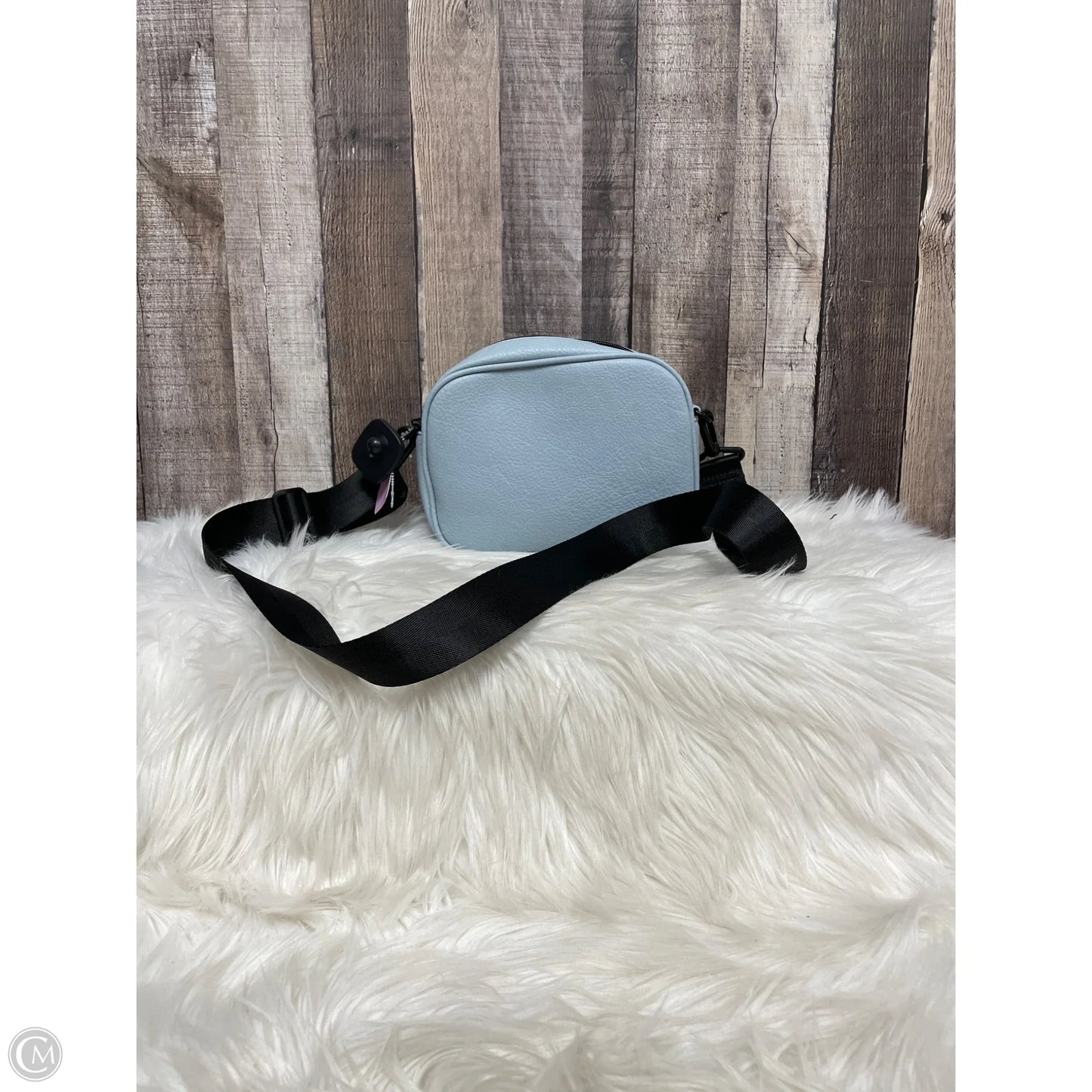 Crossbody By Cmf, Size: Medium