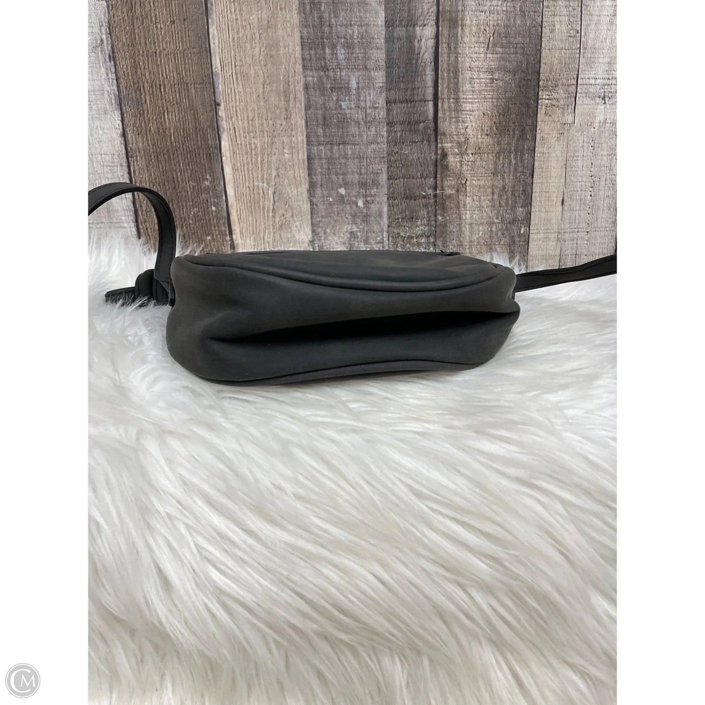 Crossbody By Universal Thread, Size: Medium
