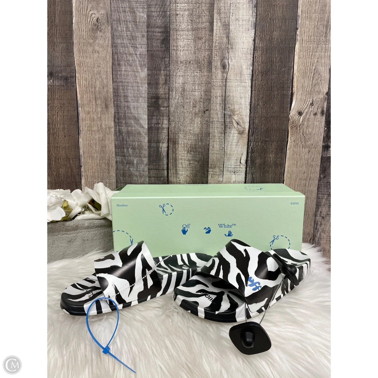 Sandals Luxury Designer By Off-white In Black & White, Size: 8