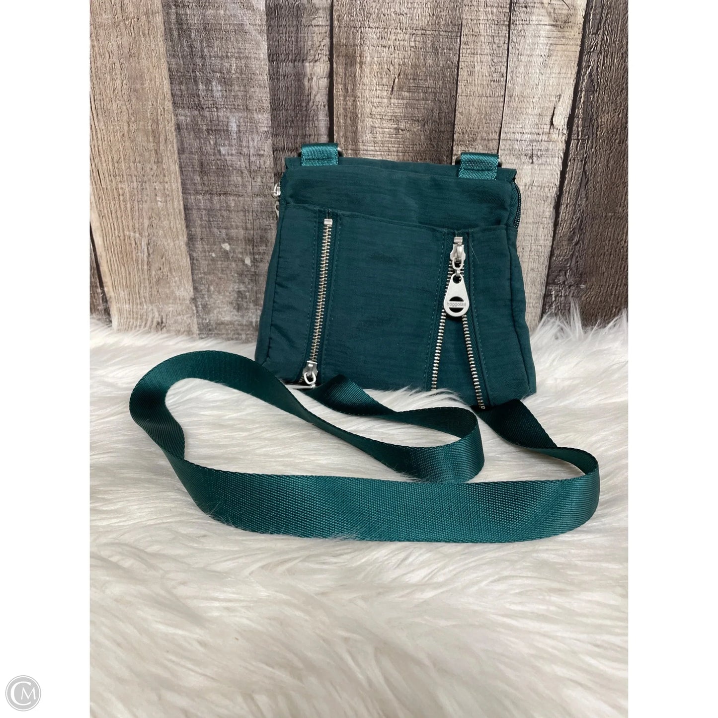 Crossbody By Baggallini, Size: Small