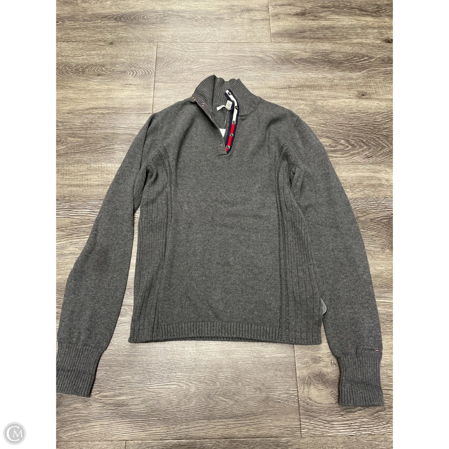 Sweater By Tommy Hilfiger In Grey, Size: M