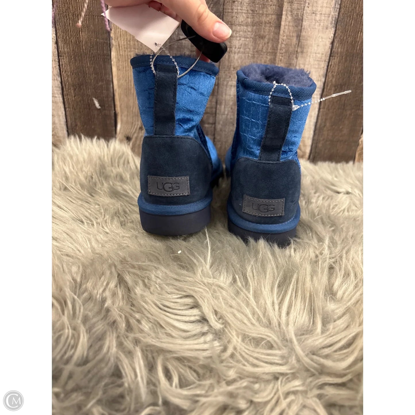 Boots Designer By Ugg In Blue, Size: 8.5