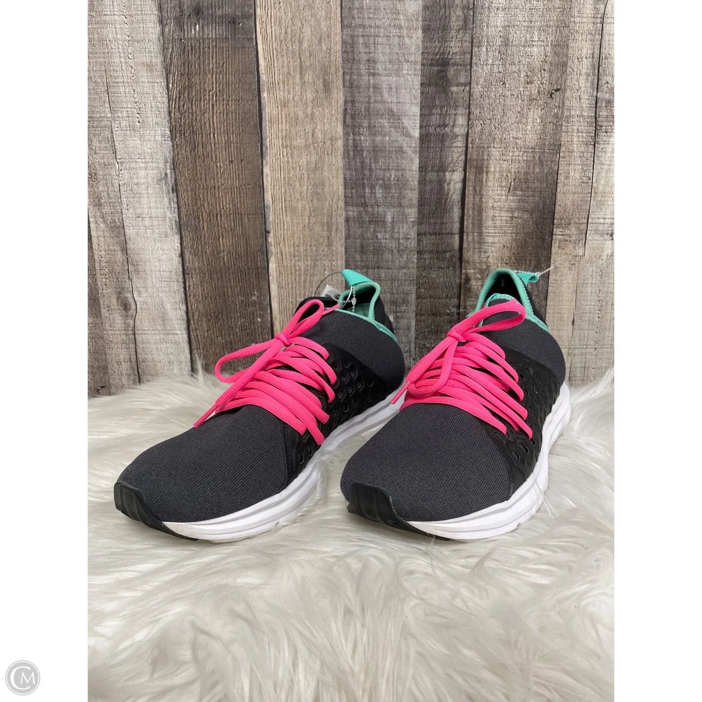 Shoes Athletic By Puma In Black, Size: 9.5