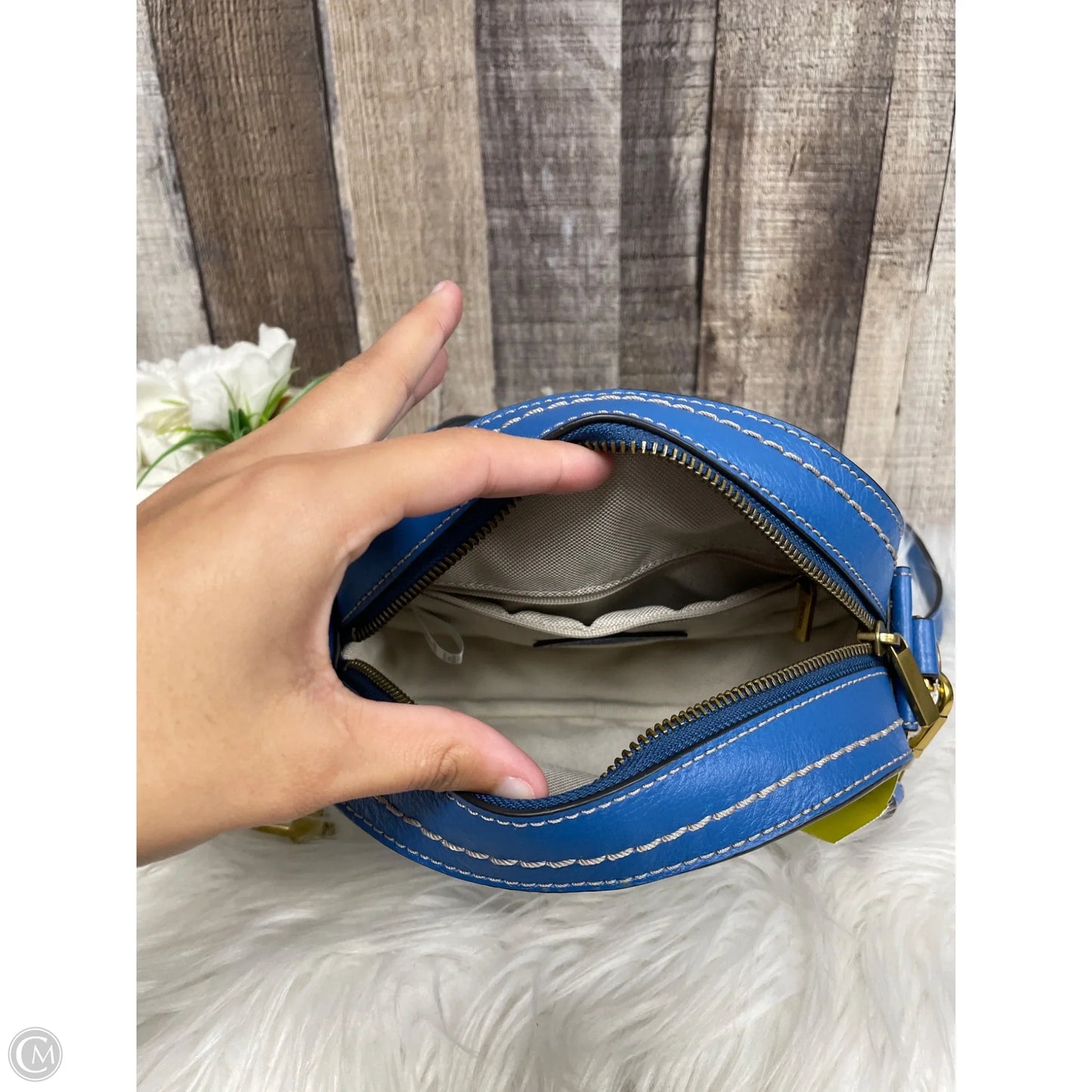 Crossbody Leather By Fossil, Size: Medium