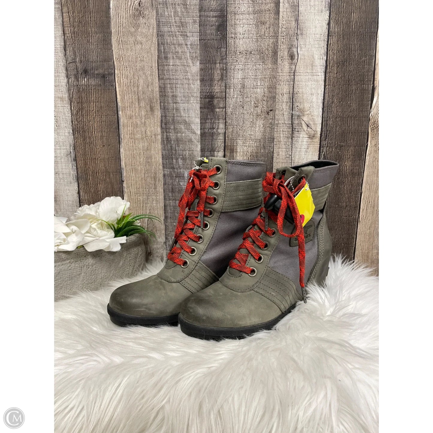 Boots Ankle Heels By Sorel In Green, Size: 8