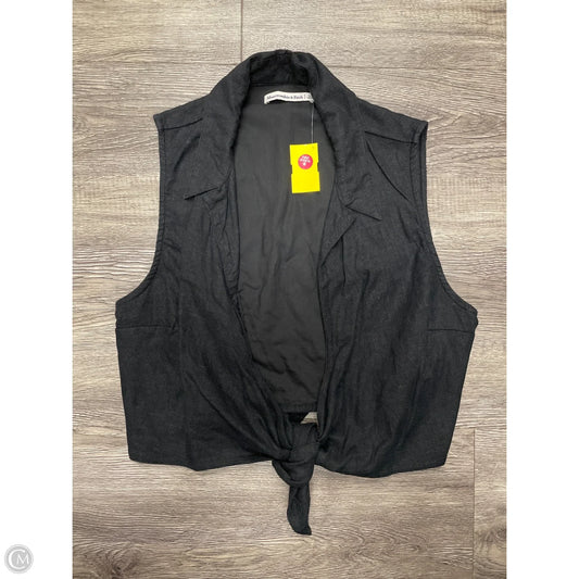 Top Sleeveless By Abercrombie And Fitch In Black, Size: L