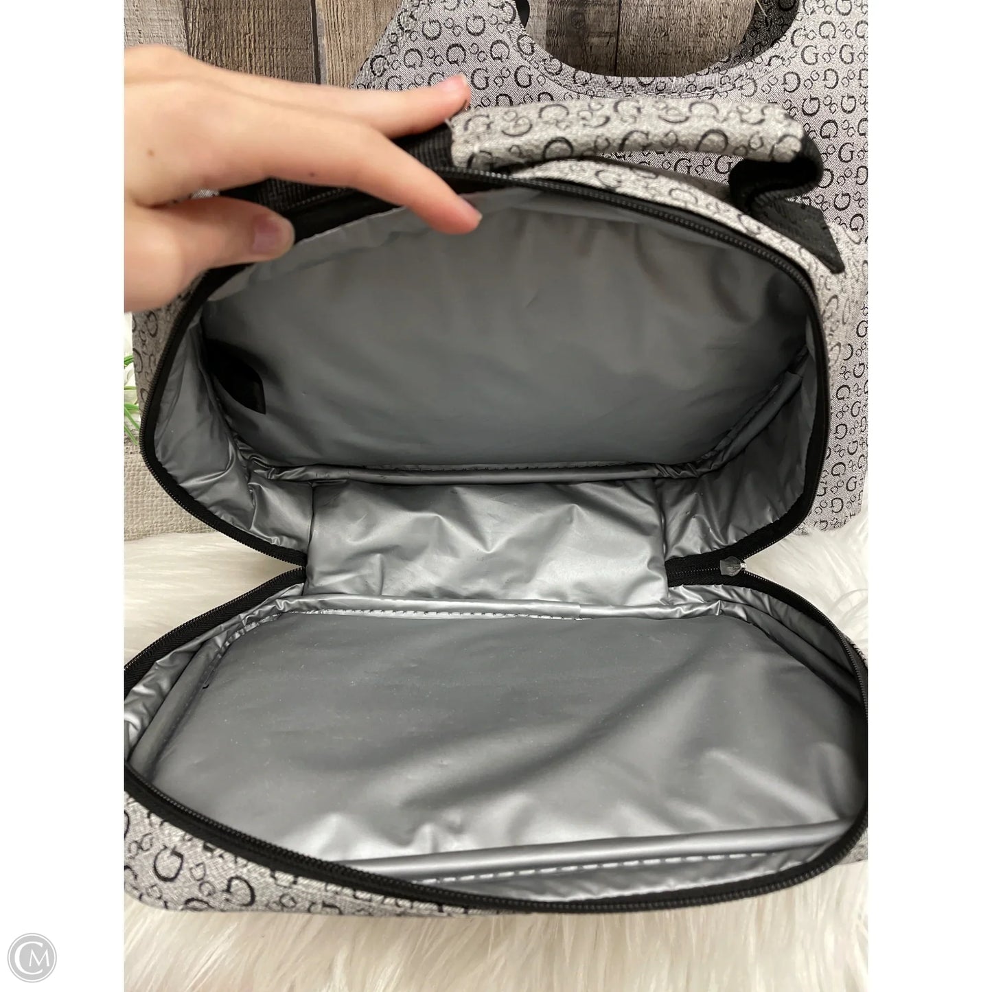 Accessory Label By Guess