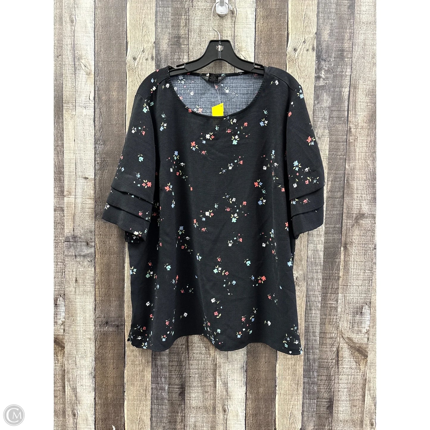 Top Short Sleeve By Investments In Black, Size: 1x
