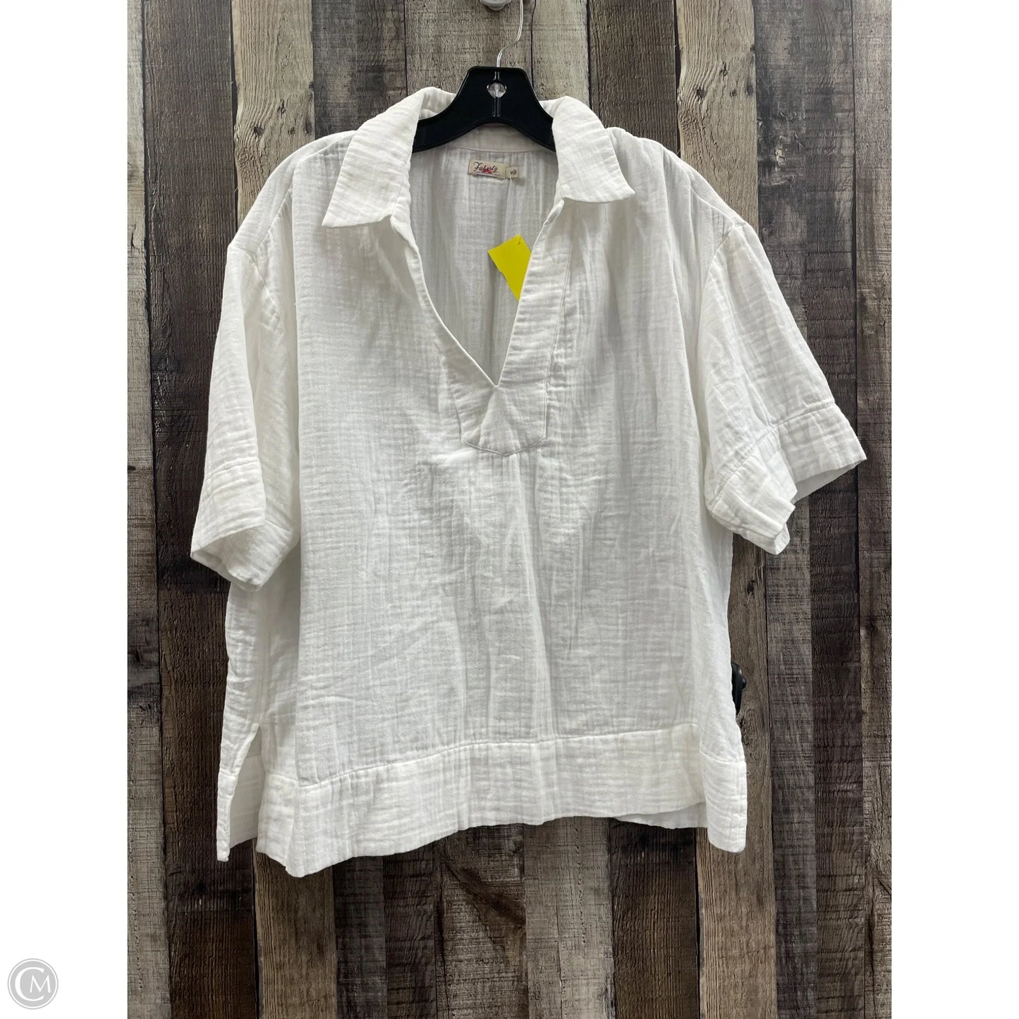 Top Short Sleeve By Faherty In White, Size: M