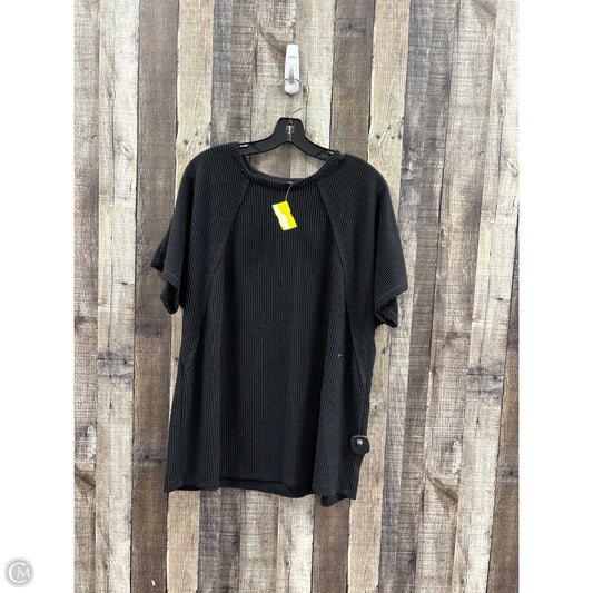 Top Short Sleeve By Heimish Usa In Black, Size: 1x