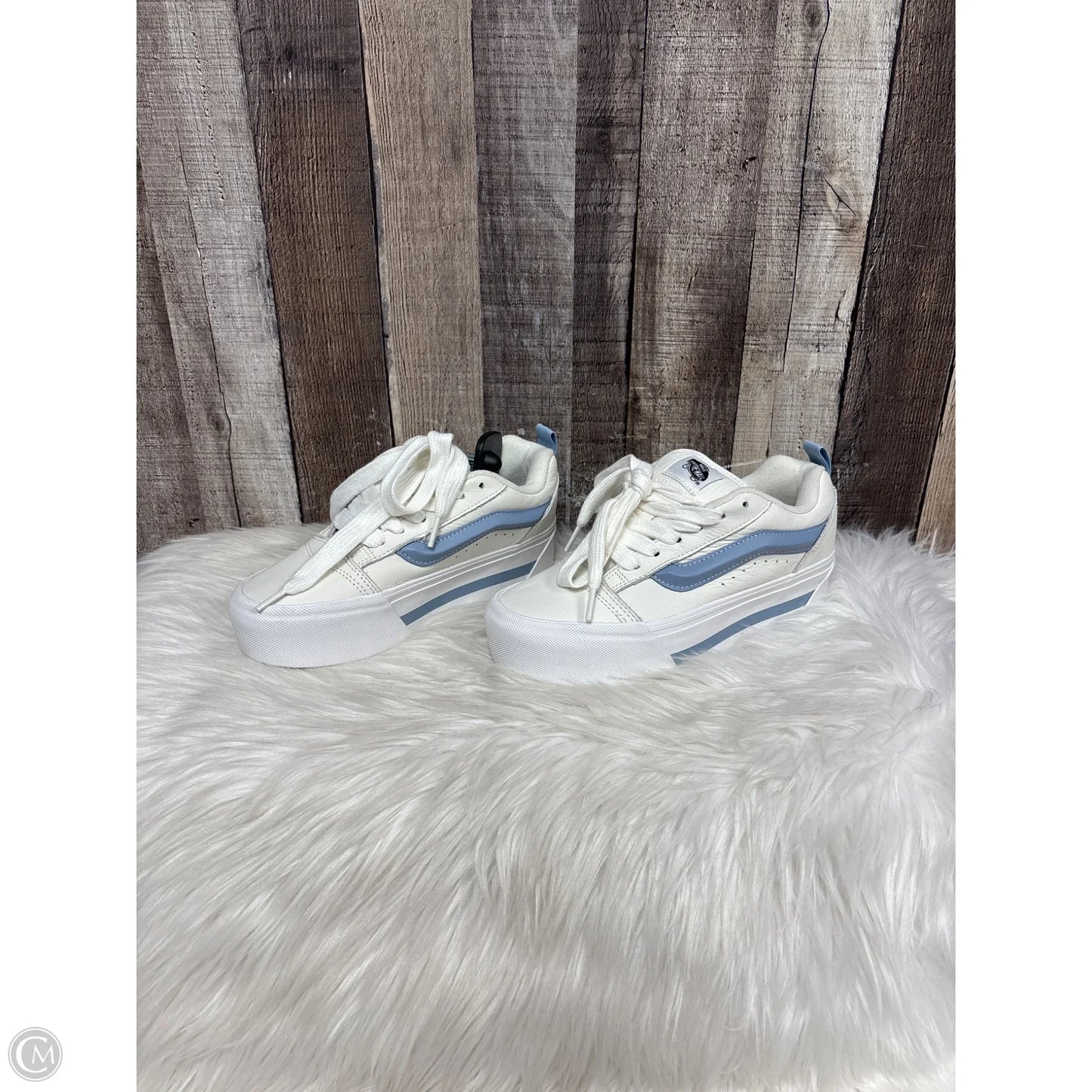 Shoes Sneakers By Vans In Cream, Size: 7