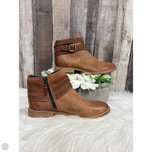 Boots Ankle Flats By Clarks In Brown, Size: 7.5