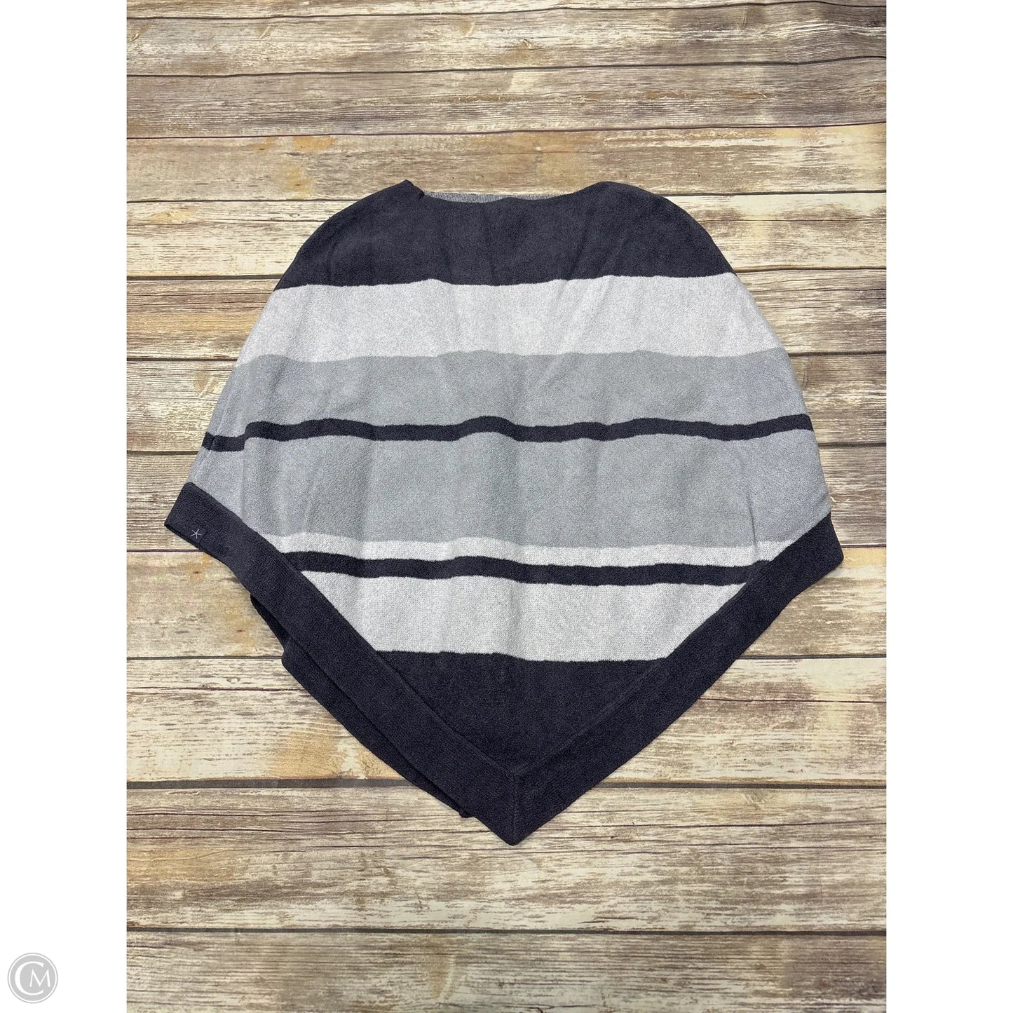 Poncho By Barefoot Dreams In Grey, Size: Osfm