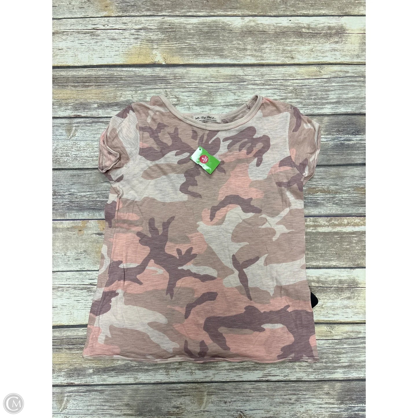 Top Short Sleeve By We The Free In Camouflage Print, Size: S