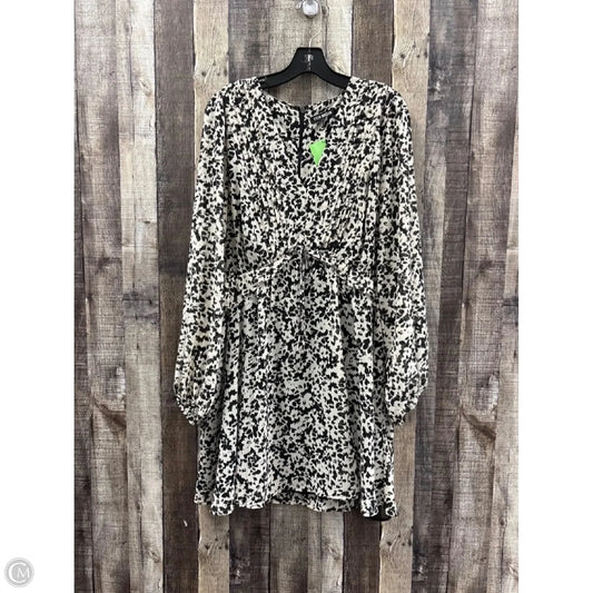 Dress Casual Short By Steve Madden In Black & Cream, Size: L