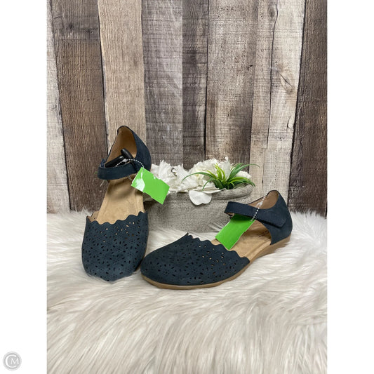 Shoes Flats By Earth In Navy, Size: 7