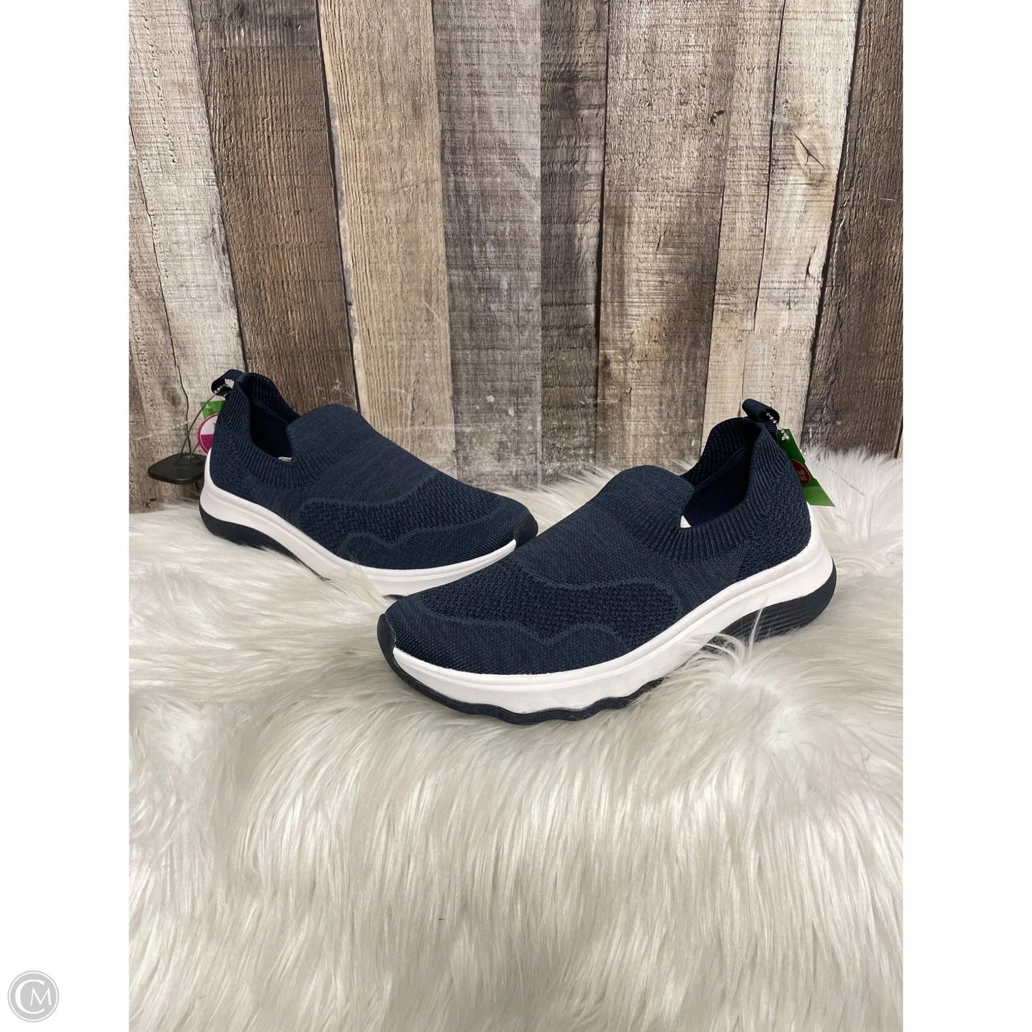 Shoes Sneakers By Clarks In Navy, Size: 9