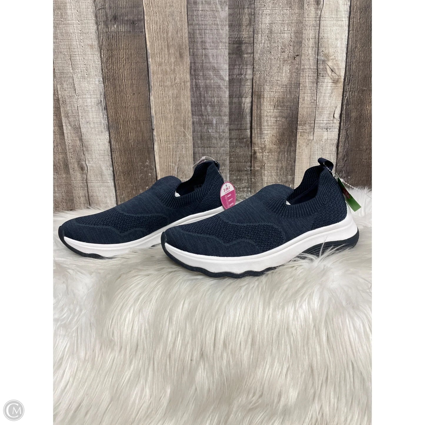 Shoes Sneakers By Clarks In Navy, Size: 9