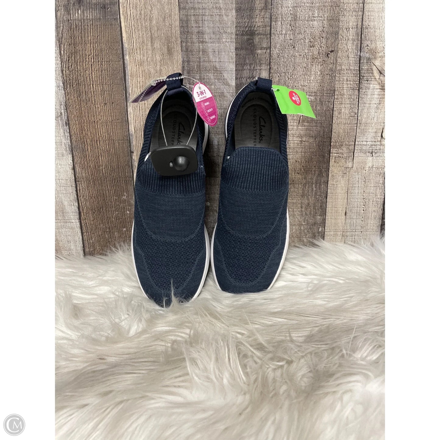 Shoes Sneakers By Clarks In Navy, Size: 9