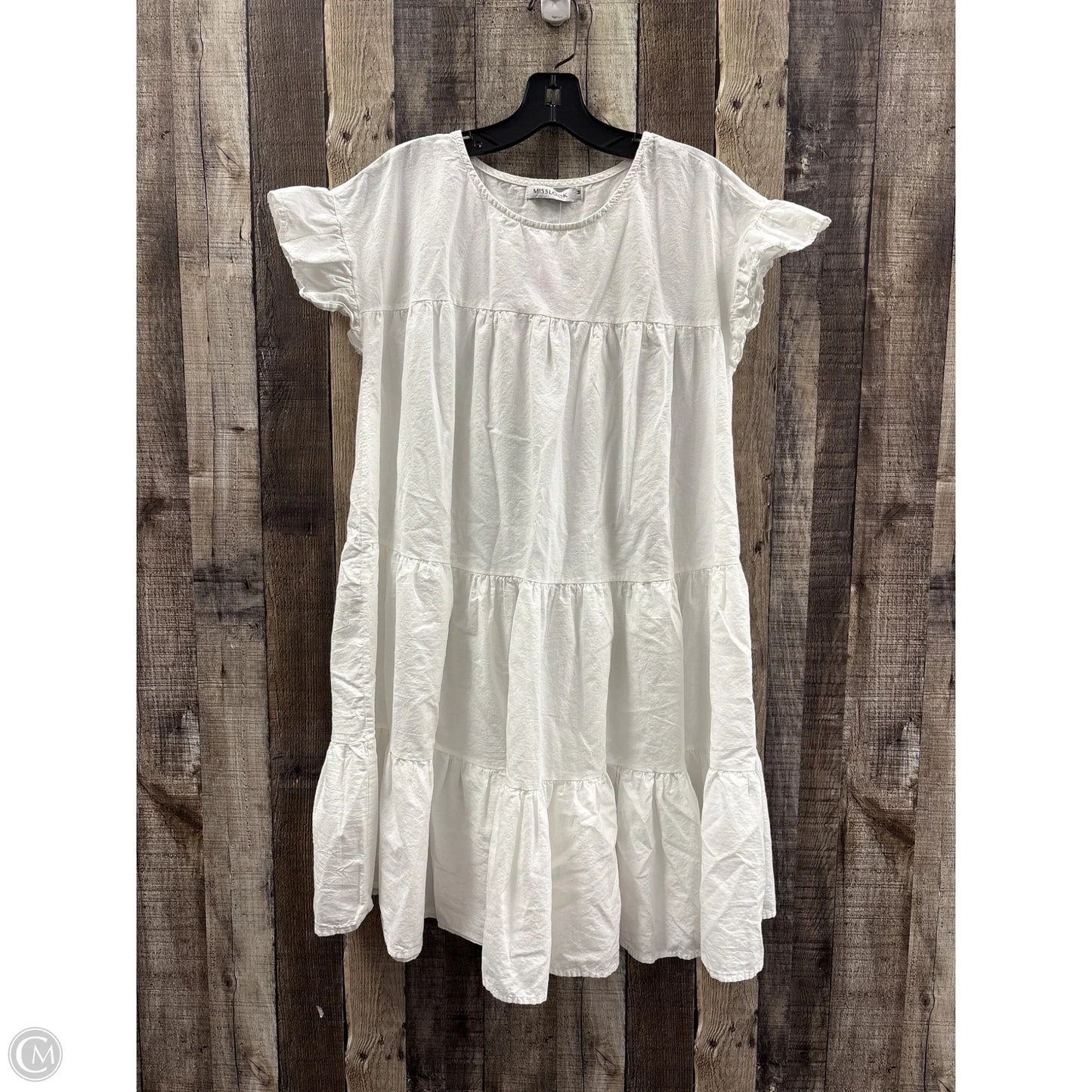 Dress Casual Short By Misslook In White, Size: M