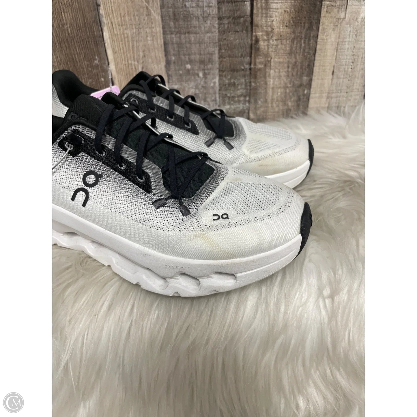 Shoes Athletic By On Cloud In White, Size: 9