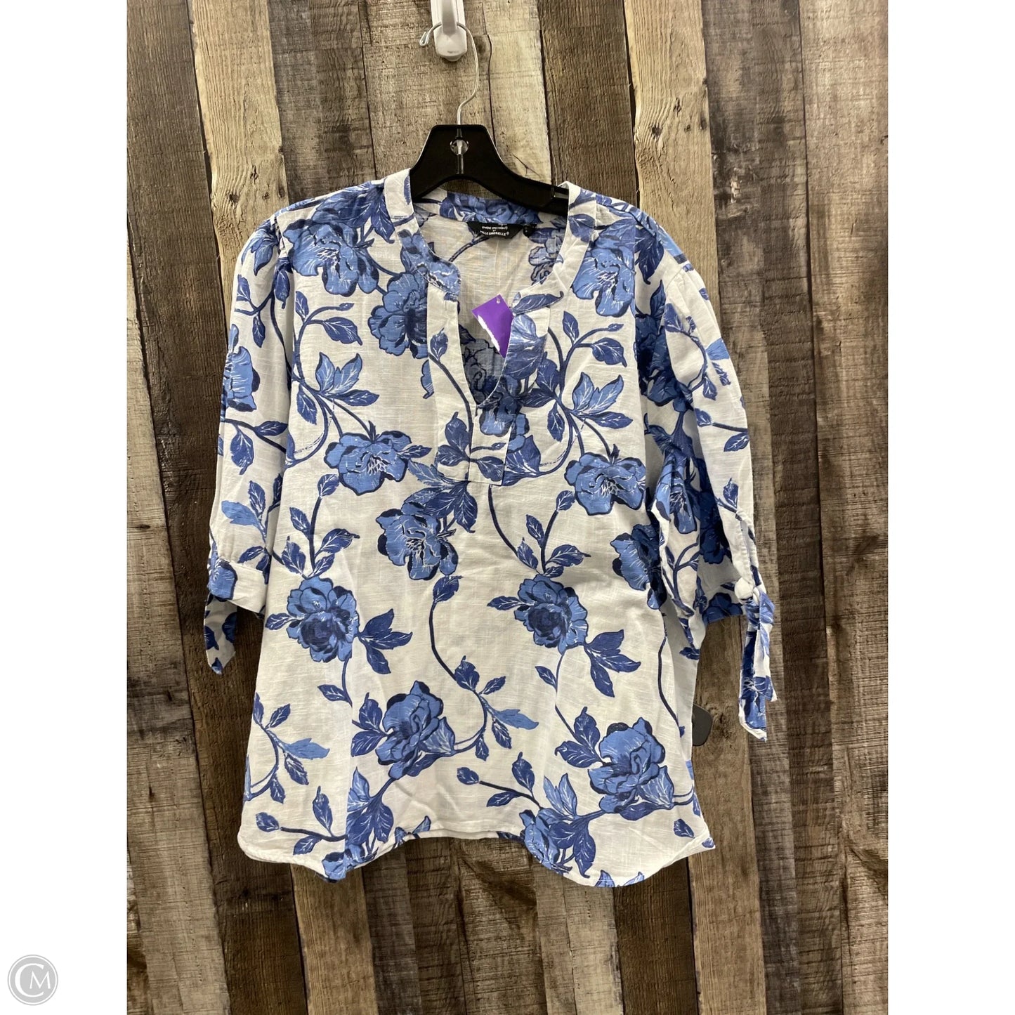 Top Short Sleeve By Gabrielle In Blue, Size: Xl