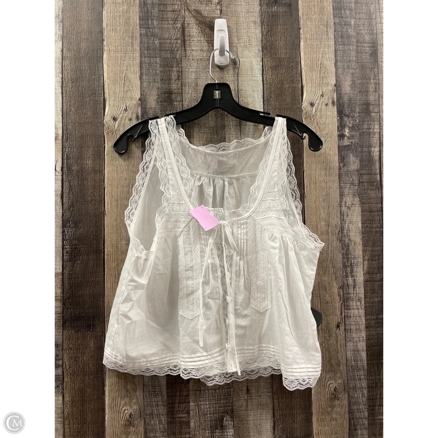 Top Sleeveless By Cmf In White, Size: L