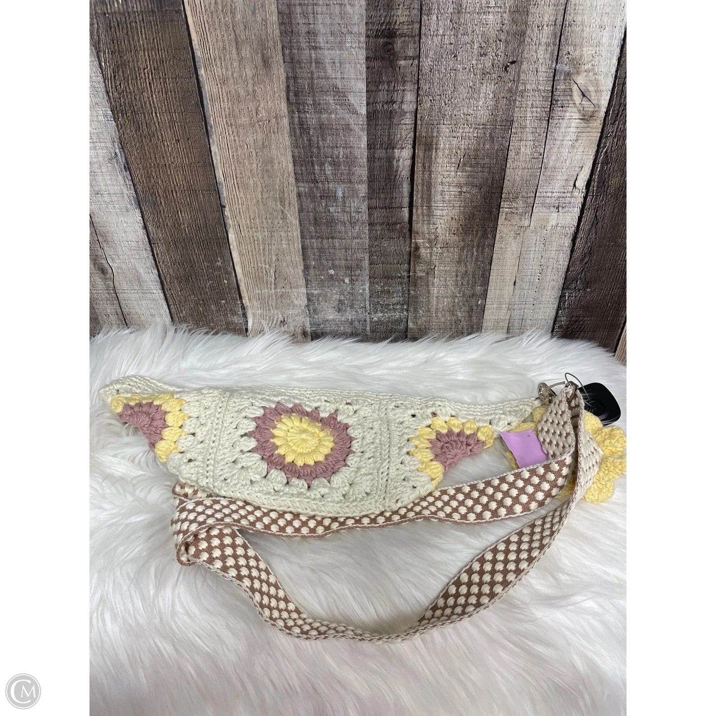 Crossbody By Cmf, Size: Medium