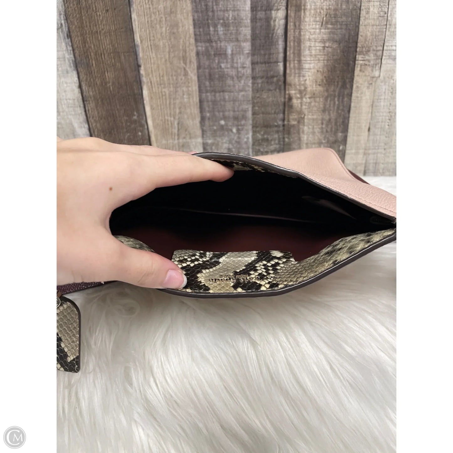 Crossbody Designer By Kate Spade, Size: Large