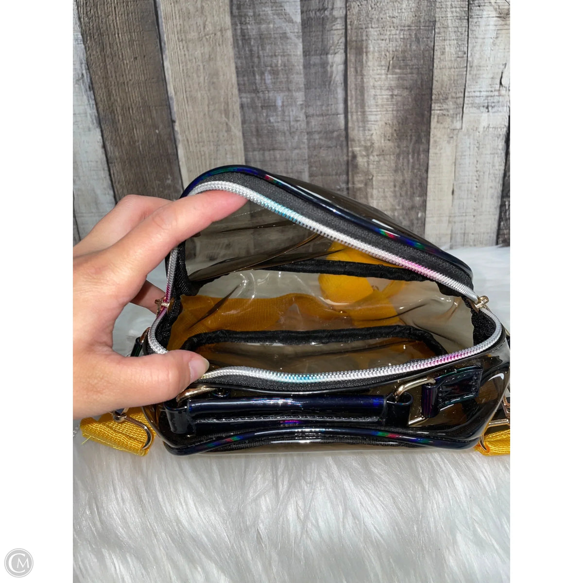 Crossbody By Cmf, Size: Medium