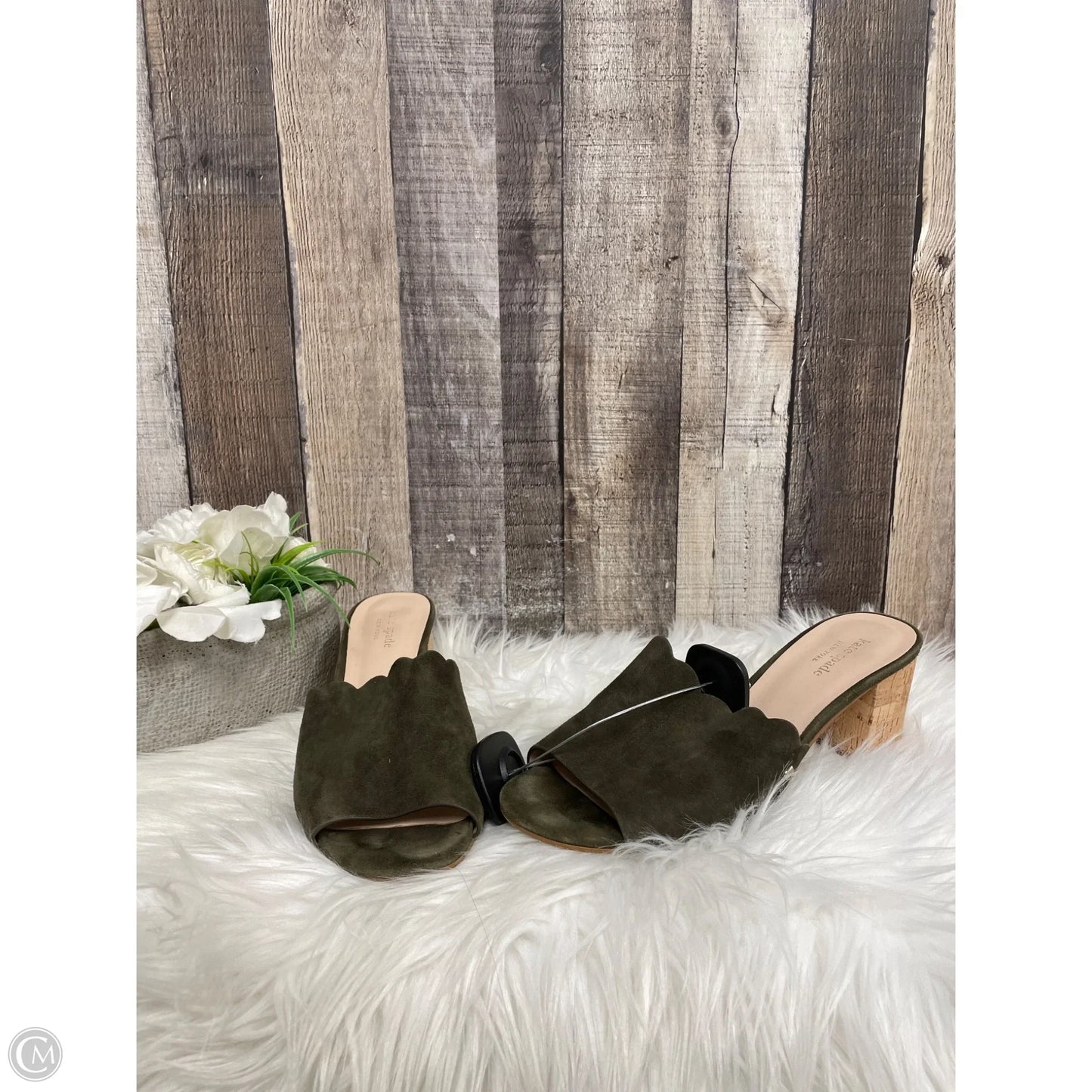 Shoes Designer By Kate Spade In Green, Size: 8.5