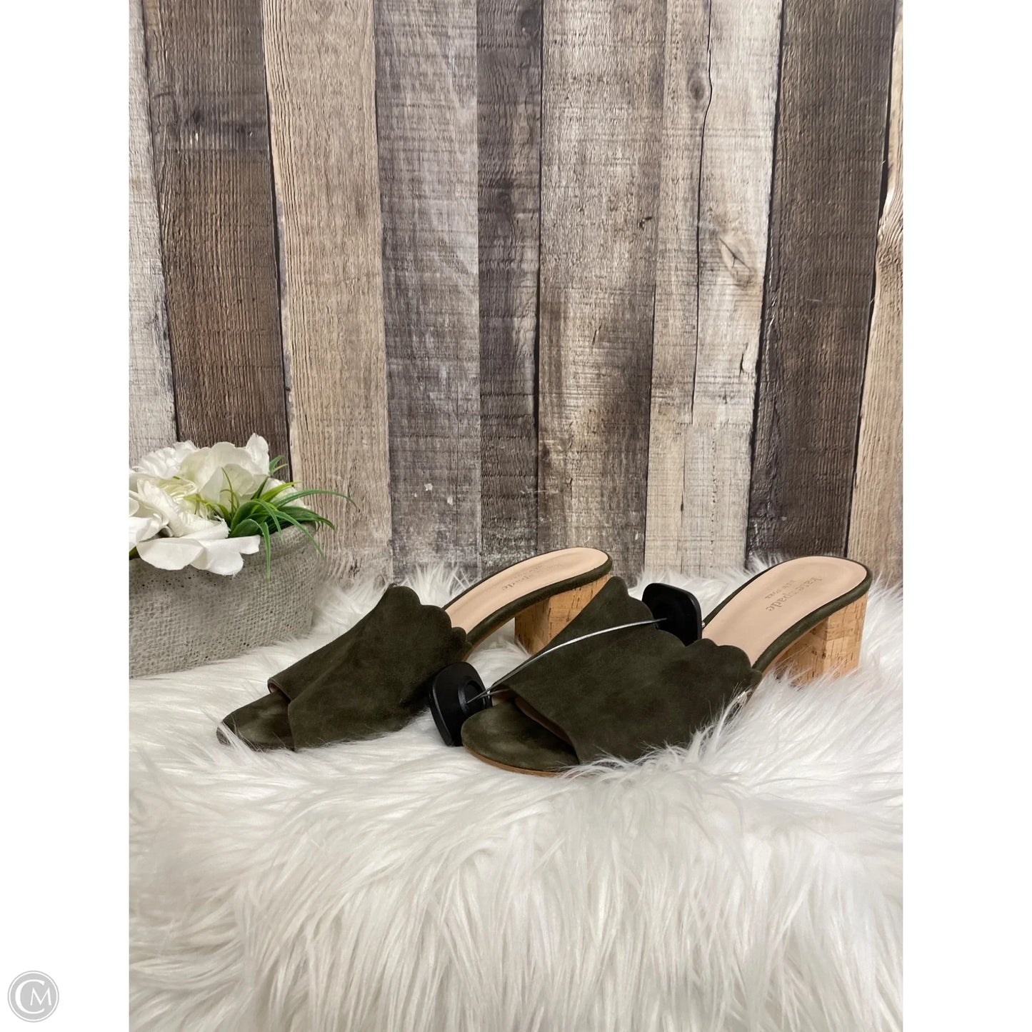 Shoes Designer By Kate Spade In Green, Size: 8.5