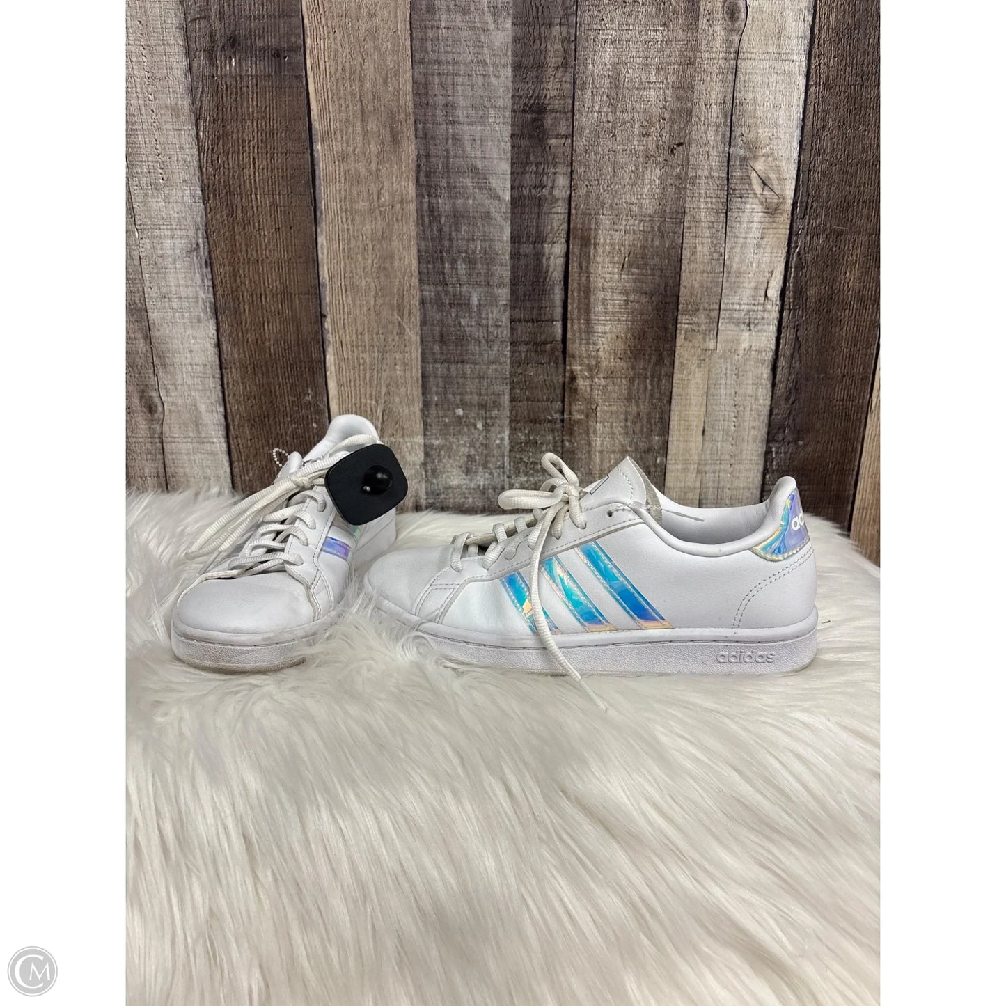 Shoes Athletic By Adidas In White, Size: 6