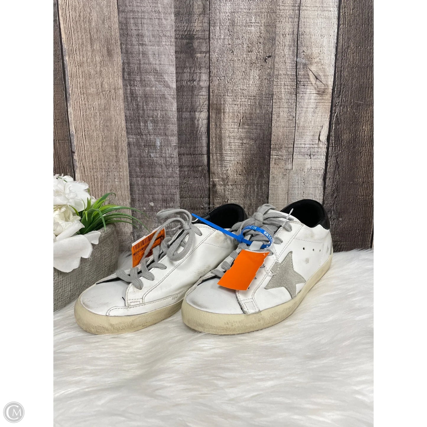 Shoes Luxury Designer By Golden Goose In White, Size: 7