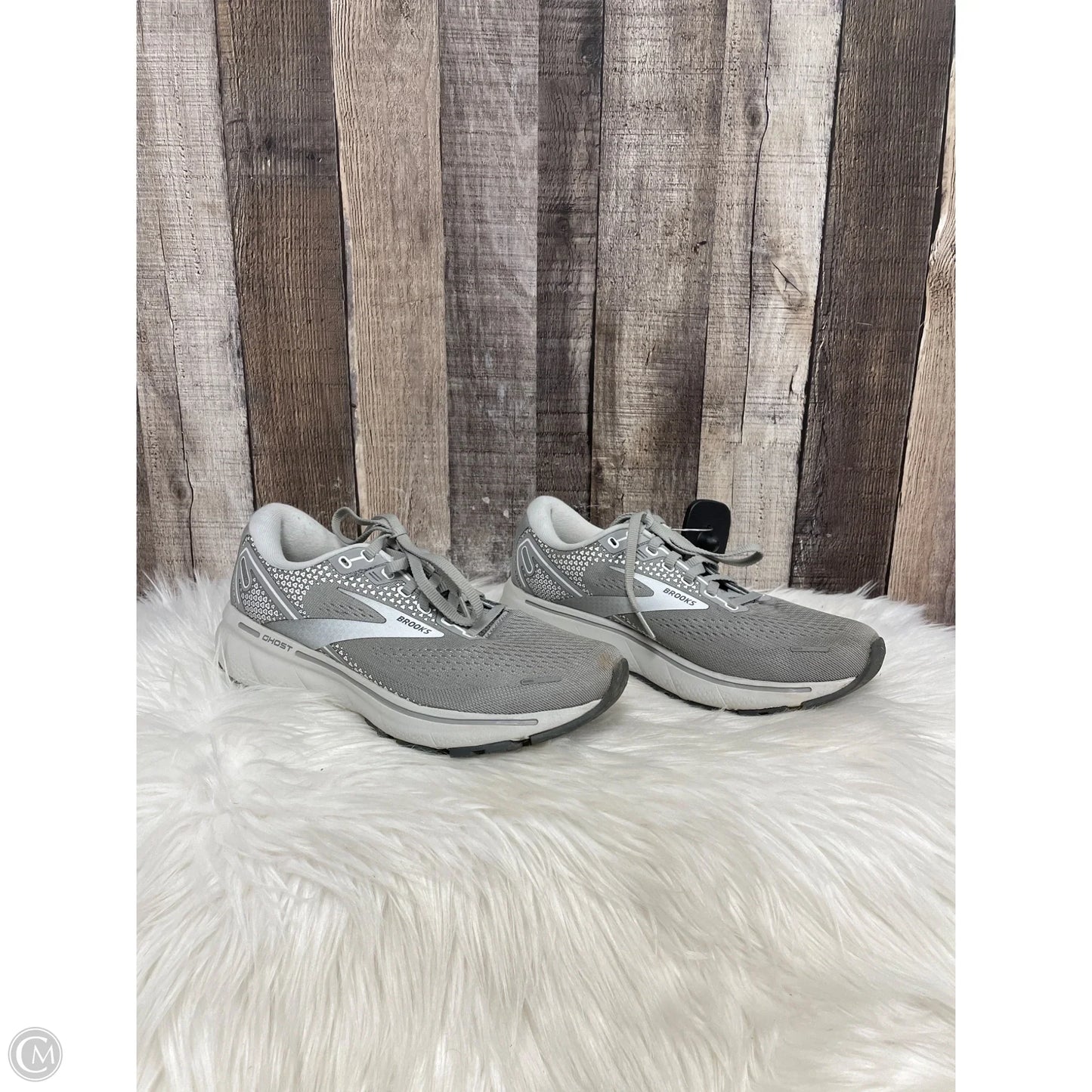 Shoes Athletic By Brooks In Grey, Size: 8.5